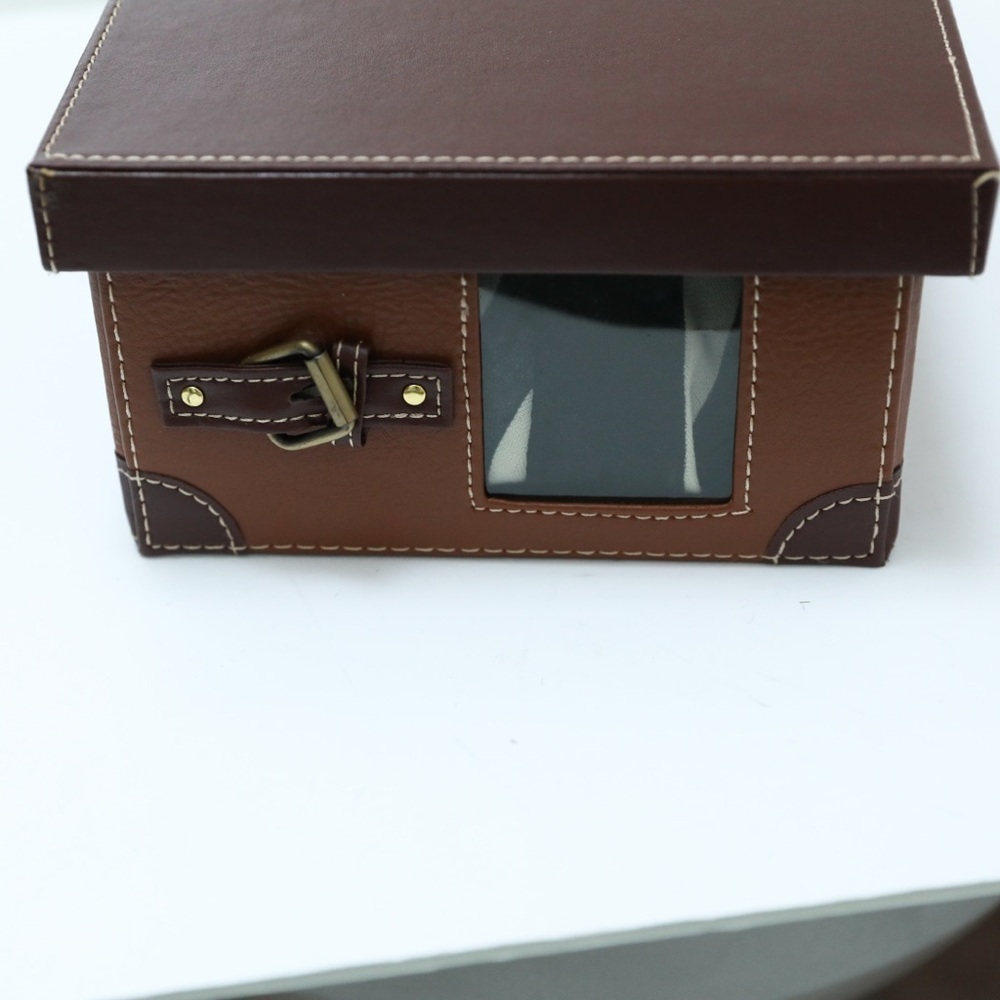 13" X 9" X 5" Faux Brown Leather Storage Box With Straps And Lid Equestrian New